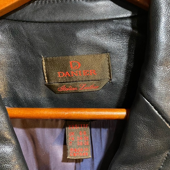 Danier long jacket - Picture 2 of 3